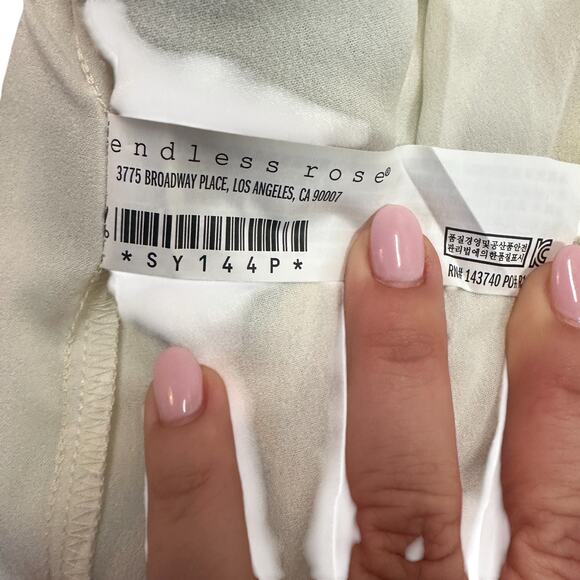 Revolve Endless Rose Brocade Shorts Womens XS Beige Floral Pleated Pin Up - Picture 7 of 10